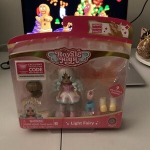 Royale High Light Fairy Doll with White Hair